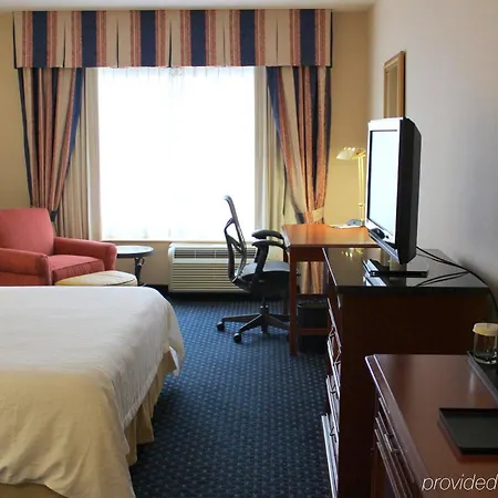 Hilton Garden Uptown