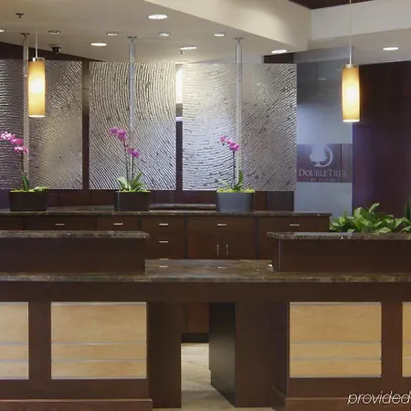 Doubletree By Hilton Uptown