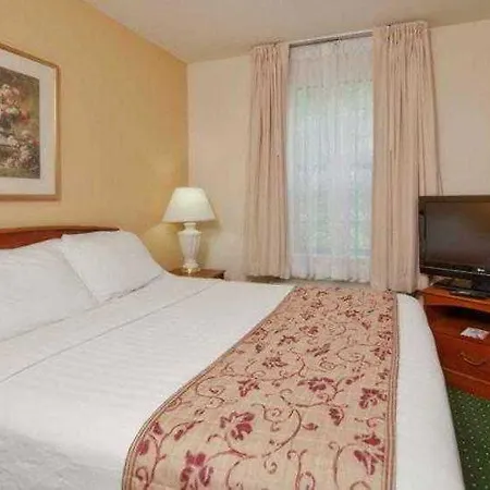 Towneplace Research Park 3*