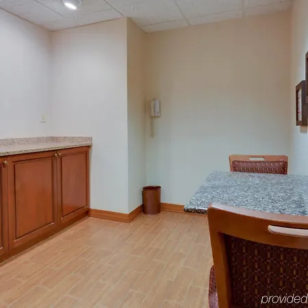 Drury & Northlake Hotel 4*