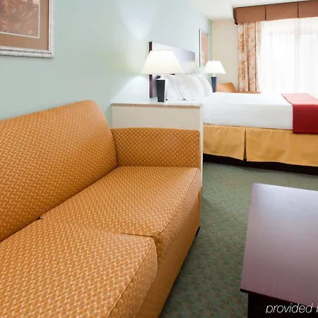 Hotel Express Arrowood By Ihg Charlotte