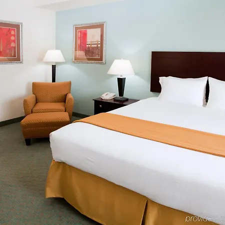 Express Arrowood By Ihg