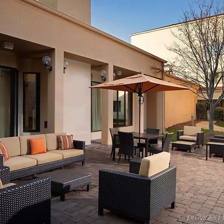 Courtyard Arrowood Charlotte