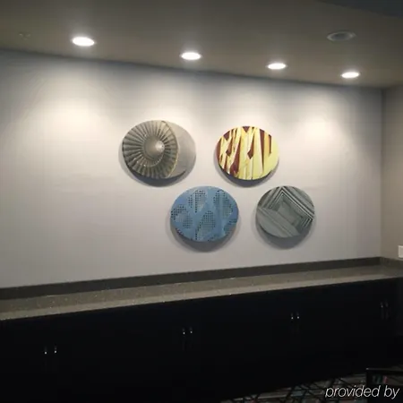 Express & - Airport By Ihg Hotel Charlotte