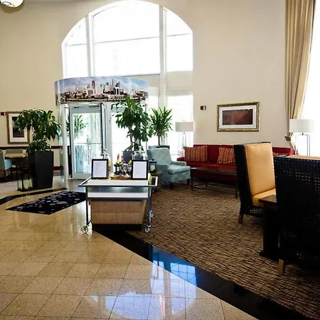 Hotel Hilton Garden Uptown 3*