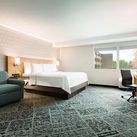 Radisson Airport