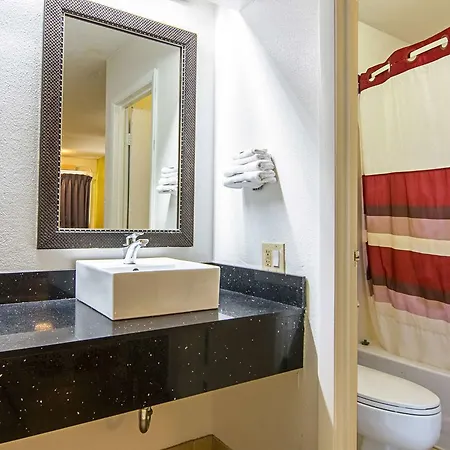 6-charlotte, Nc - Airport Motel