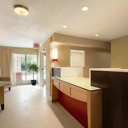 Mainstay - Executive Park Hotel 3*