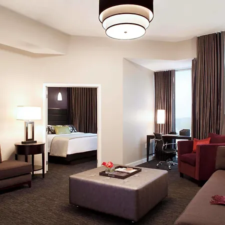Hyatt House Center 3*