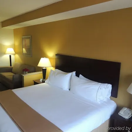 Express Arrowood By Ihg Charlotte