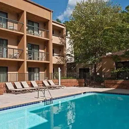 Courtyard Arrowood Hotel