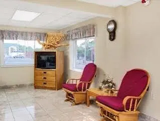 Super 8 By Wyndham Downtown Area 2*
