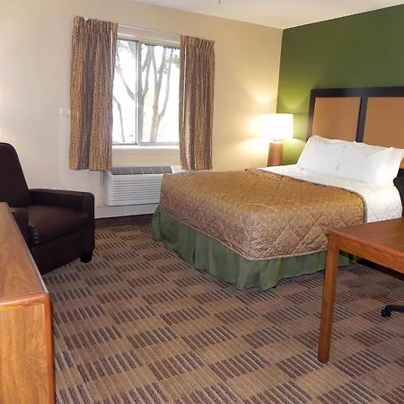 Extended America Select - - Place - E Mccullough Dr Hotel Charlotte