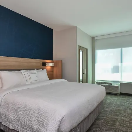 Springhill By Marriott Center 3*