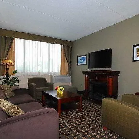 Express By Marriott South End Hotel 3*