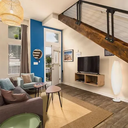Trifecta 10 Min Walk To Epicentre Superhost Apartment