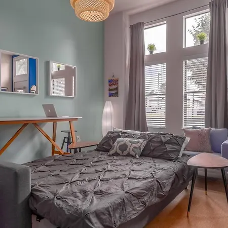 Trifecta 10 Min Walk To Epicentre Superhost Apartment