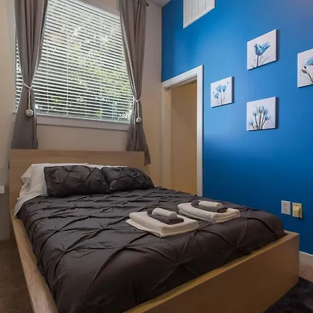Trifecta 10 Min Walk To 7th St Market Superhost Apartment Charlotte
