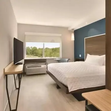 Hotel Tru By Hilton Ayrsley 3*