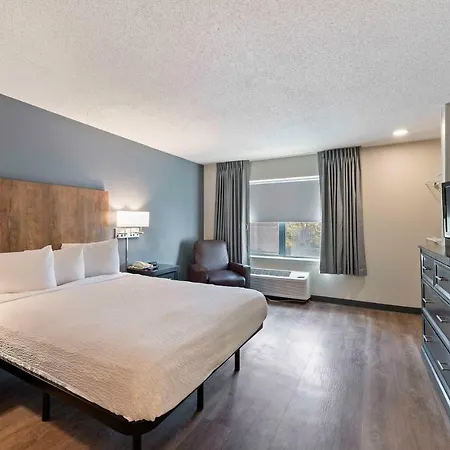 Extended America - - Place 2* Charlotte