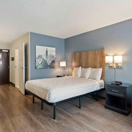 Extended America - - Place 2* Charlotte