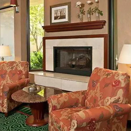 Hotel Courtyard Arrowood 3*
