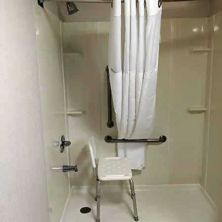 Wyndham Garden Airport Southeast Hotel 3*