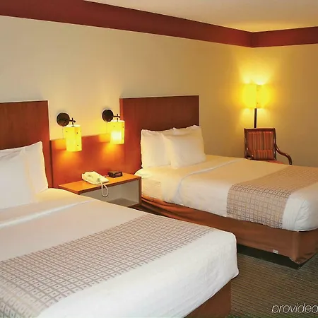 Spark By Hilton Airport North Charlotte