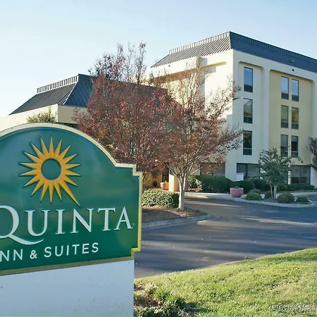 Hotel Spark By Hilton Airport North 3*