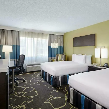 Doubletree By Hilton Uptown