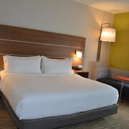 Hotel Express & - Ne - Area By Ihg