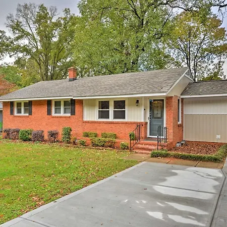 Holiday home Area W/ Patio - 6 Miles To Downtown