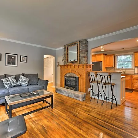 Holiday home Area W/ Patio - 6 Miles To Downtown