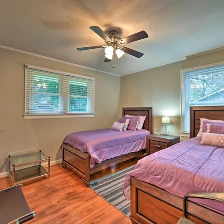 Area W/ Patio - 6 Miles To Downtown Charlotte