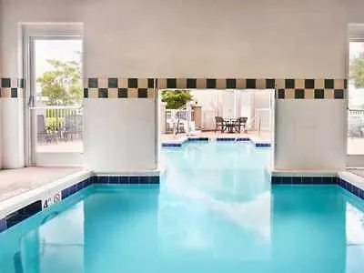 Hilton Garden North Hotel 3*