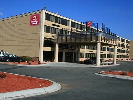 Red Lion Hotel 3*
