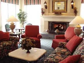 Hilton Garden North 3*
