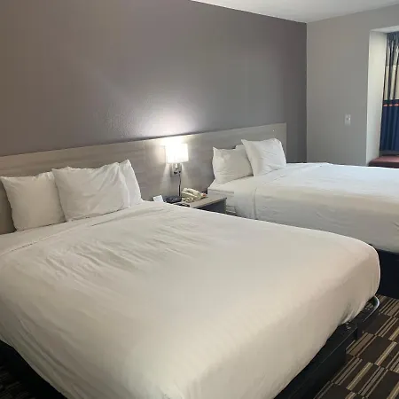 Microtel By Wyndham Airport Hotel