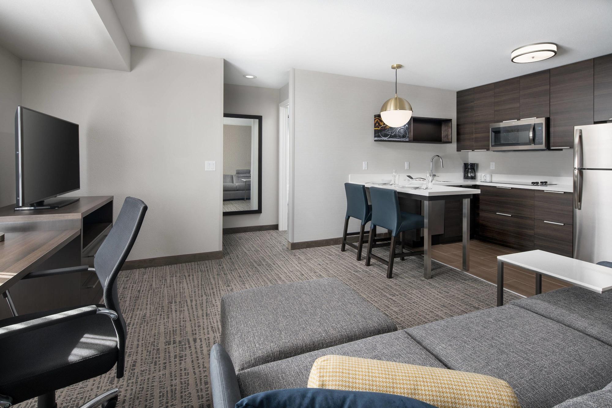 Hotel By Marriott Charlotte Steele Creek