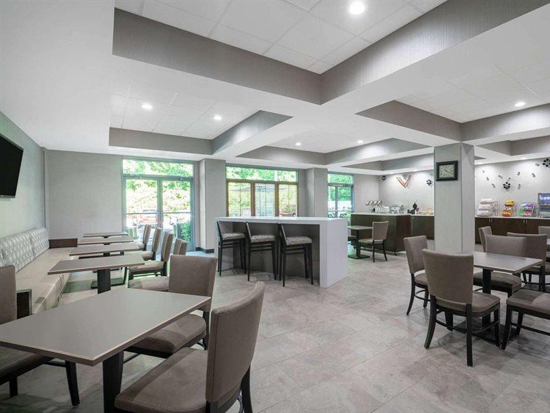 Hotel Wingate By Wyndham Airport Charlotte