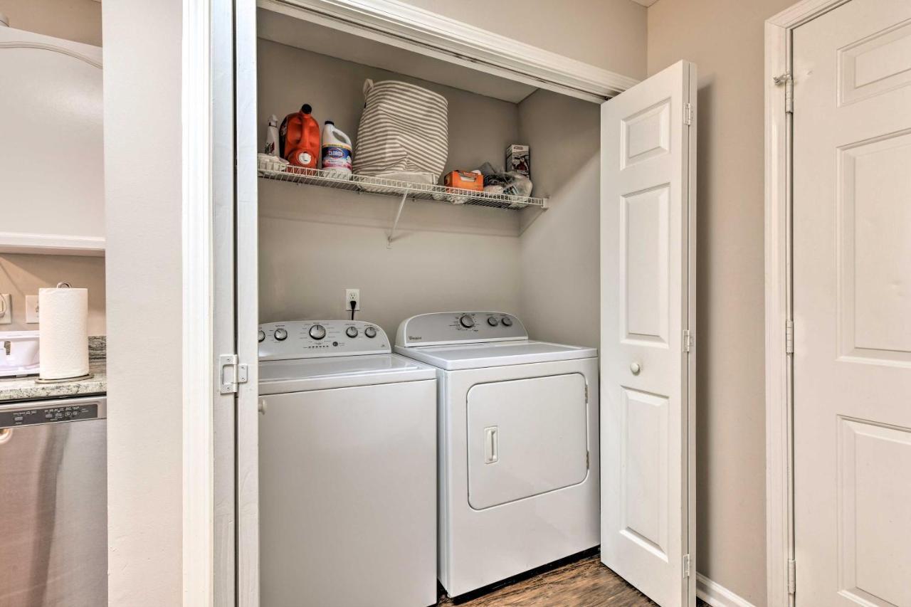 Cozy Urban Retreat With Grill, Near Uncc Holiday home Charlotte