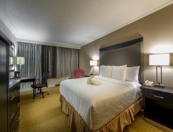 Ramada Plaza By Wyndham South End Airport