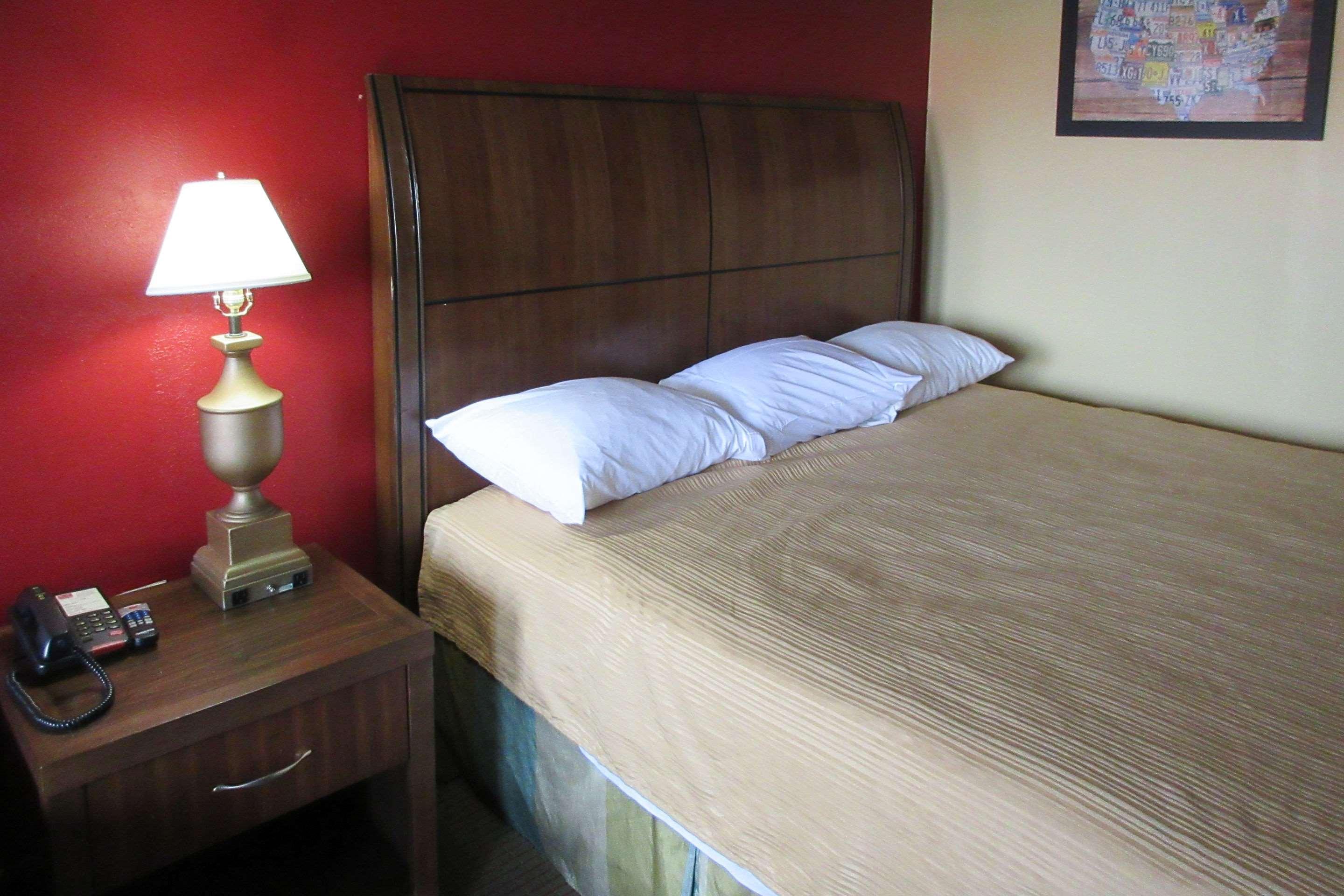 Lodge Econo Airport Area *