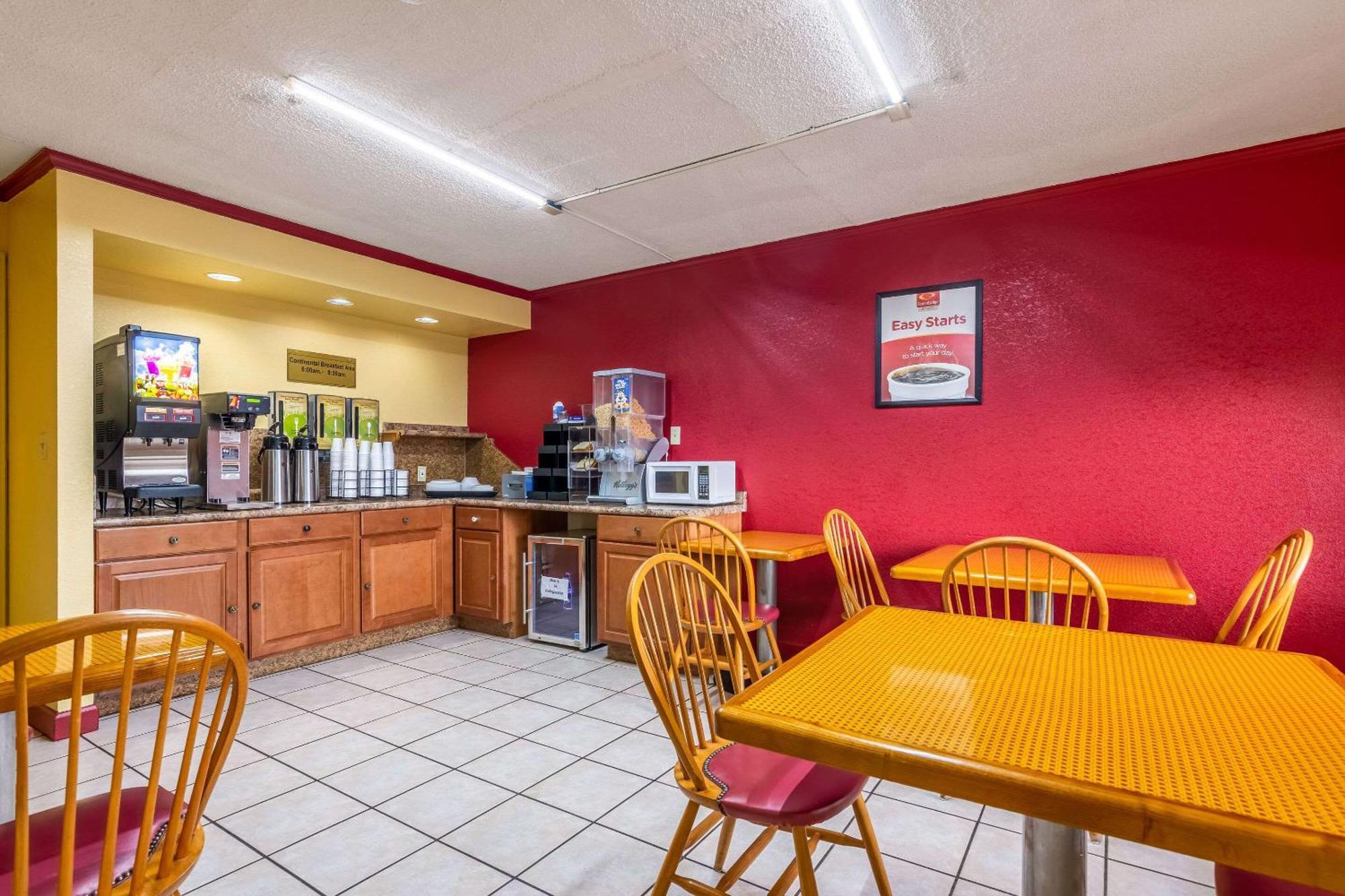 Lodge Econo Airport Area