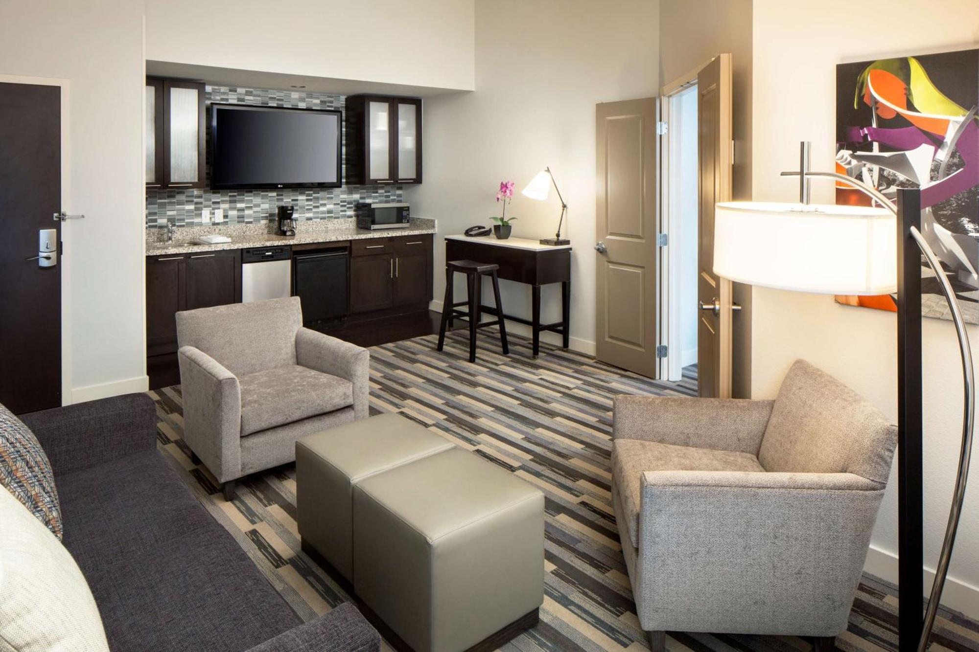 Hyatt House Center Hotel