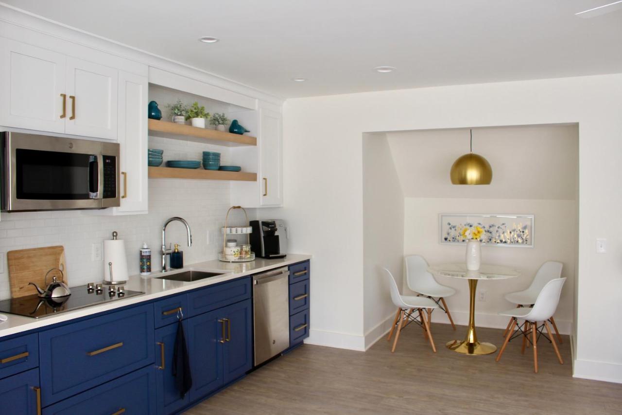 Luxury In Eastover... Close To Everything! Charlotte