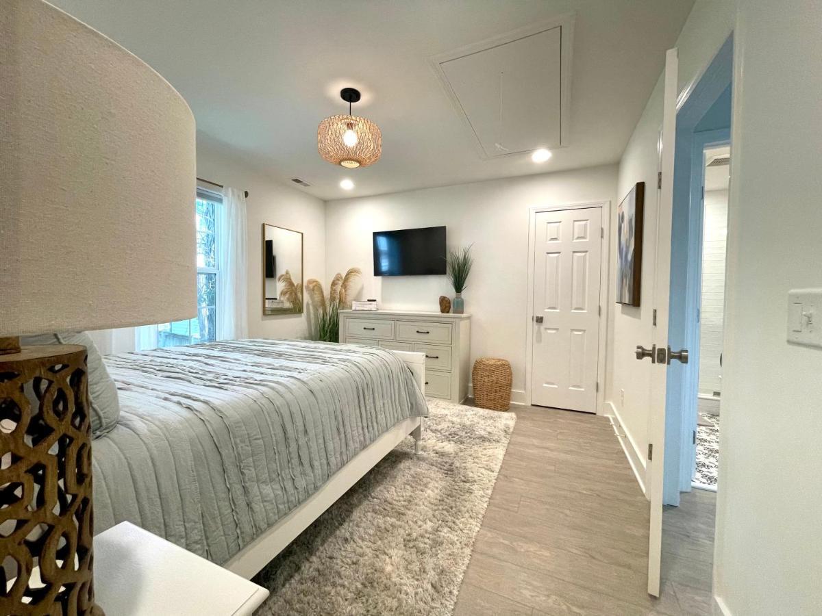 Hotel Luxury In Eastover... Close To Everything! Charlotte