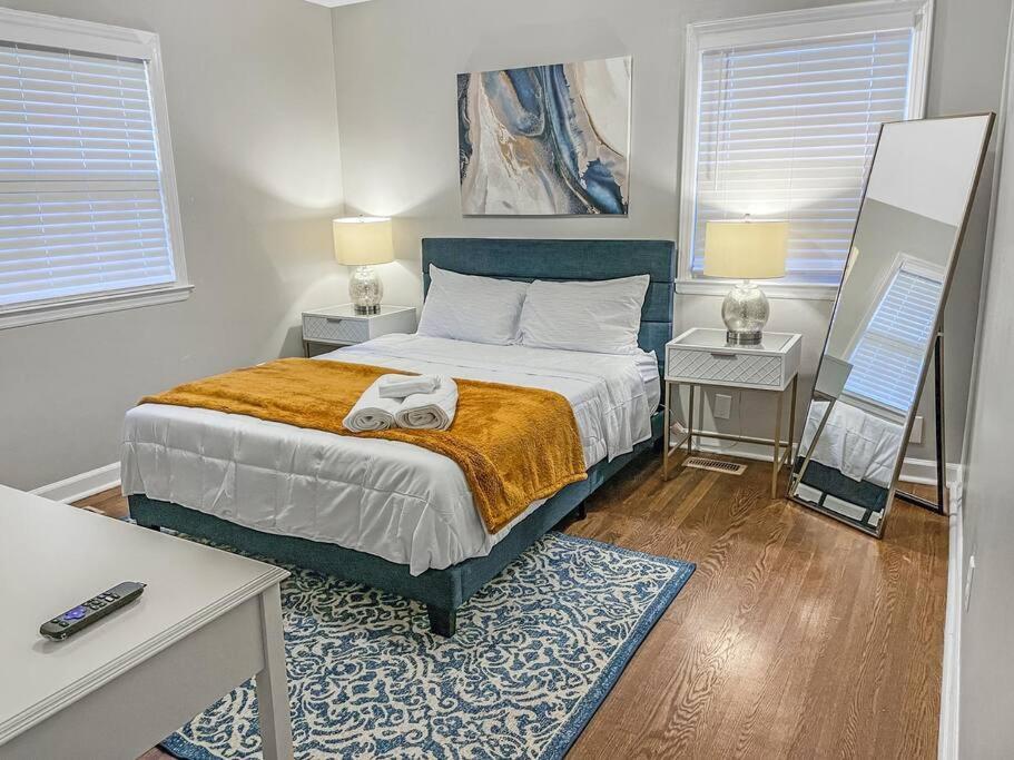 Hotel Rare Find! Cheerful & Spacious Ready For You!