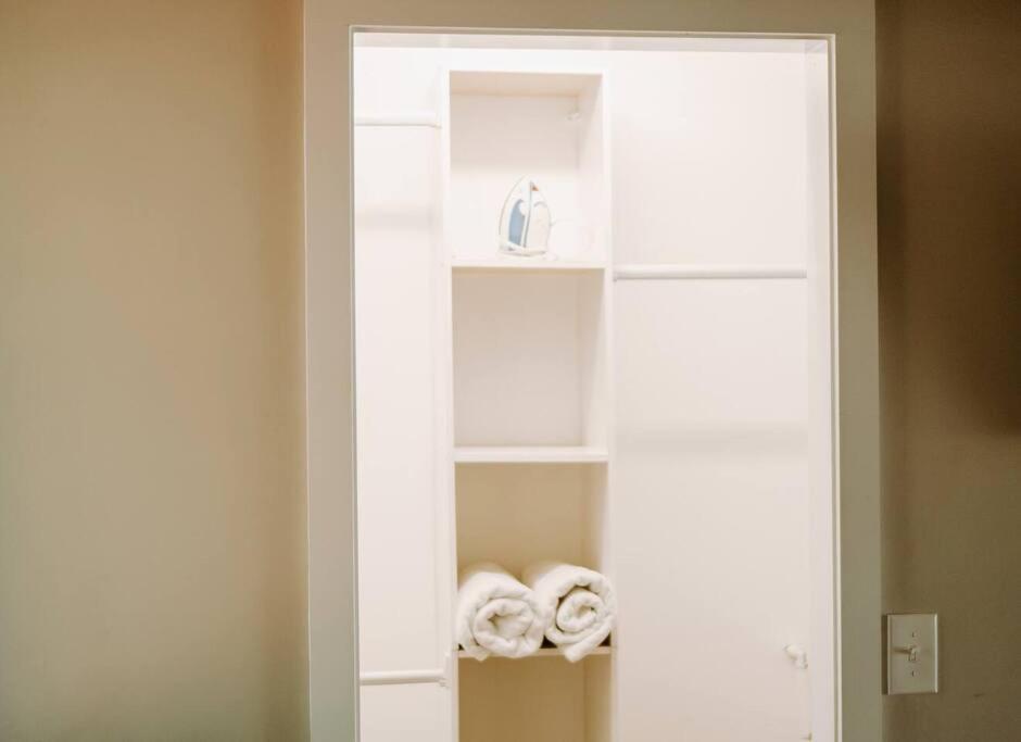 Perfect Big Tiny For A Coastal Getaway Holiday home Charlotte