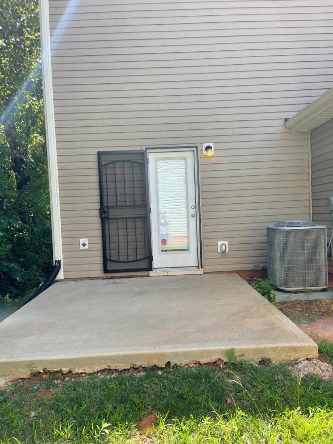 Spacious 3Br Mins To Uptown, Stadium & Whitewater